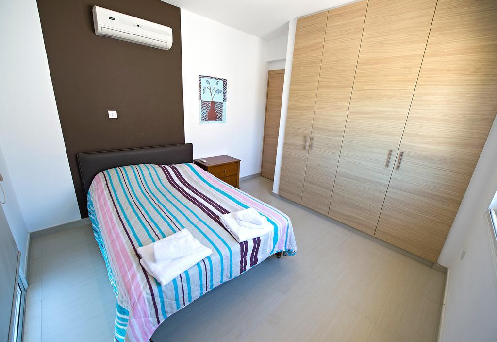 Hara Nissi Beach Villas 아이아 나파 객실 사진
