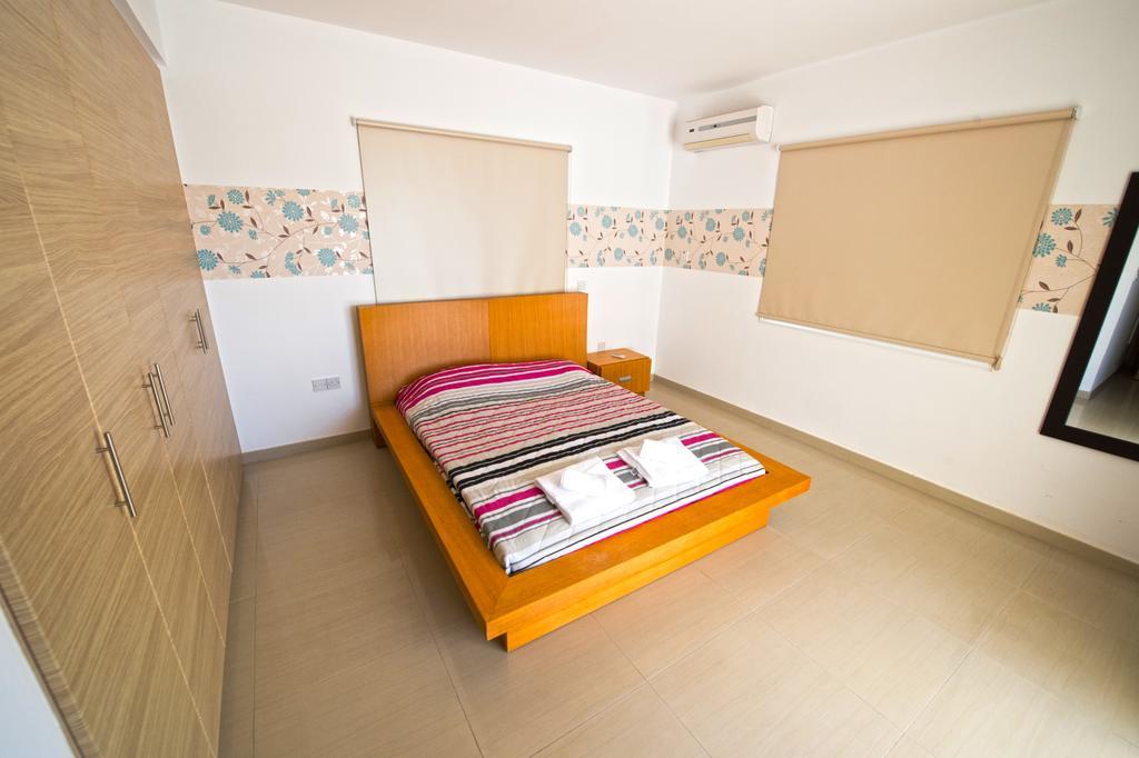 Hara Nissi Beach Villas 아이아 나파 객실 사진