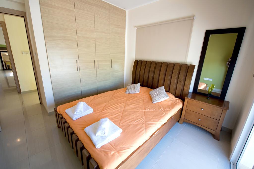 Hara Nissi Beach Villas 아이아 나파 외부 사진
